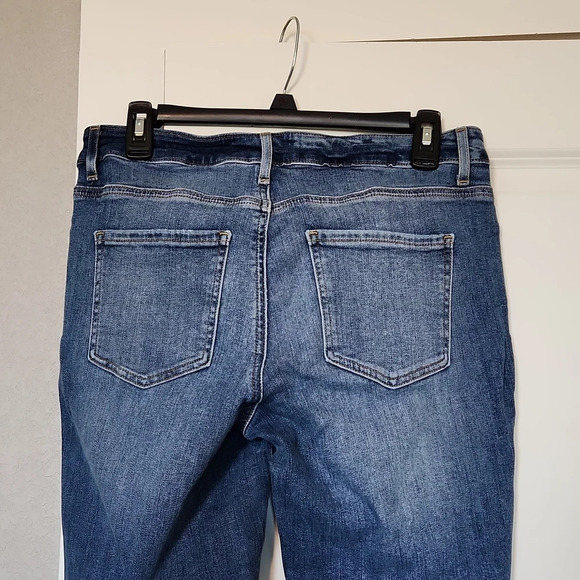 Maurices distressed skinny jeans‎ - Picture 3 of 9